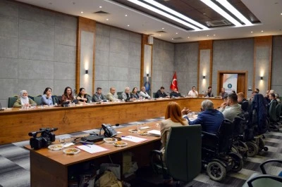 Engelli dernekleriyle hizmet toplantısı yapıldı