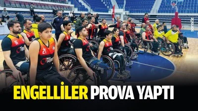 Engelliler prova yaptı