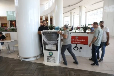 Engellilerin ak&uuml;l&uuml; ara&ccedil;ları i&ccedil;in yeni şarj istasyonu