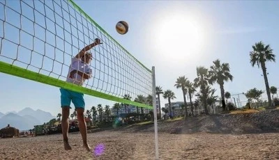 Erciyes'te plaj voleybolu turnuvası başladı