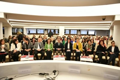 Eş Başkan Bucak: Diyarbakır kadın m&uuml;cadelesiyle &ouml;rnek bir kent