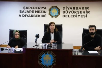 Eş Başkan Bucak: Meclis toplantılarının halka a&ccedil;ık yapılması i&ccedil;in &ccedil;alışma y&uuml;r&uuml;teceğiz