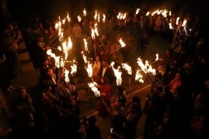 Eş Başkan Hatun, tarihi surlarda d&uuml;zenlenen Newroz kutlamasına katıldı