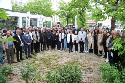 Eş Başkanlar, Ergani Kitap G&uuml;nleri'nin a&ccedil;ılışına katıldı