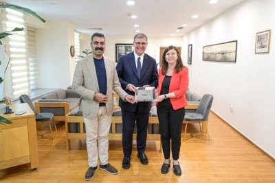 Eş Başkanlardan İzmir B&uuml;y&uuml;kşehir Belediyesine ziyaret