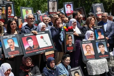 Eşbaşkan Bucak: Bu karanlık d&ouml;nemi bizler aydınlatacağız