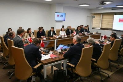 Eşbaşkan Bucak, Eurocities temsilcileriyle bir araya geldi, TBB enc&uuml;men toplantısına katıldı