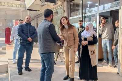 Eşbaşkan Bucak&rsquo;tan Sakarya Caddesi&rsquo;nde esnaf ziyareti