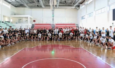 Eşbaşkan Hatun&rsquo;dan sınava hazırlanan gen&ccedil; sporculara moral ziyareti