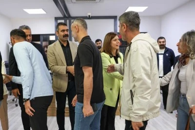 Eşbaşkanlar emek&ccedil;ilerin Kurban Bayramı&rsquo;nı kutladı