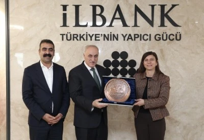 Eşbaşkanlar, İlbank Genel M&uuml;d&uuml;r&uuml; ile Hafif Raylı Sistem Projesi&rsquo;ni g&ouml;r&uuml;şt&uuml;
