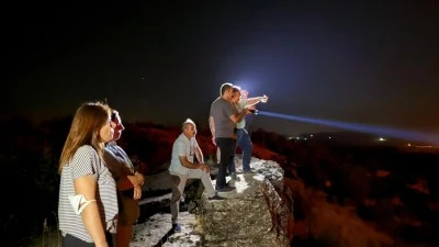 Eşbaşkanlar Lice'de yangın s&ouml;nd&uuml;rme &ccedil;alışmalarını yerinde koordine ediyor