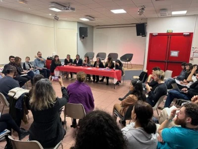 Eşbaşkanlar Paris&rsquo;te aktivistler ve gen&ccedil;lerle bir araya geldi
