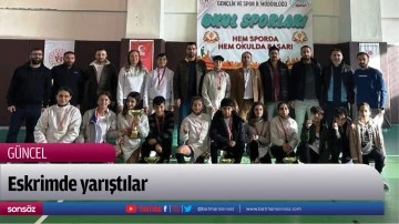 Eskrimde yarıştılar