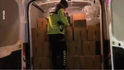 İzmir-Aydın Otoyolu'nda 3 Ton Sahte Zeytinyağı Ele Ge&ccedil;irildi