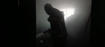 Evde &ccedil;ıkan yangın s&ouml;nd&uuml;r&uuml;ld&uuml;