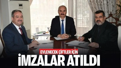 Evlenecek &ccedil;iftler i&ccedil;in imzalar atıldı