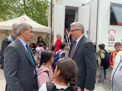 Fatih&rsquo;te madalyalı kan bağışı d&uuml;zenlendi