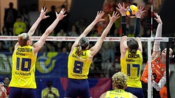 Fenerbah&ccedil;e Opet Kadın Voleybol Takımı Şampiyonluğunu İlan Etti