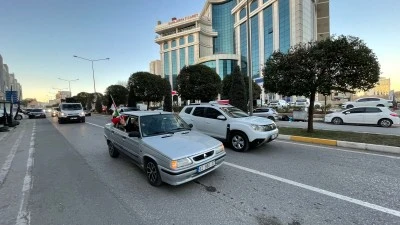 Filistin'e destek konvoyu d&uuml;zenlendi