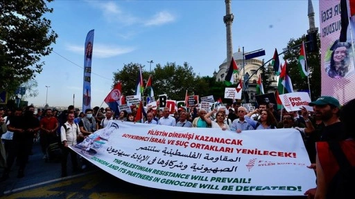 Filistin İ&ccedil;in İstanbul Sokakları Ayakta