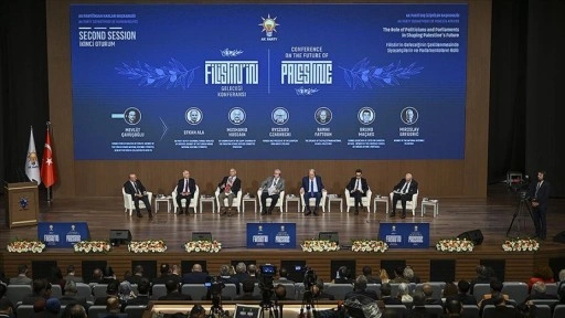 Filistin-İsrail İlişkileri &Uuml;zerine İstanbul'da Yapılan &Ouml;nemli Oturum