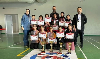 Floor curlingin k&uuml;&ccedil;&uuml;k Fatih&rsquo;leri