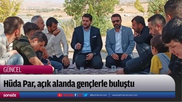 H&uuml;da Par, a&ccedil;ık alanda gen&ccedil;lerle buluştu
