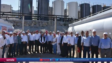 Gabar'daki petrol &uuml;retim kuyularında incelemelerde bulundu
