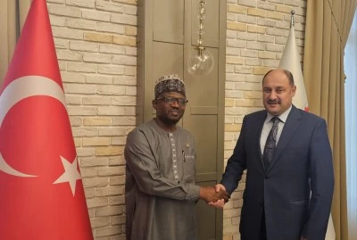 Gana B&uuml;y&uuml;kel&ccedil;isi Nasiruddin, Şanlıurfa B&uuml;y&uuml;kşehir Belediye Başkanı G&uuml;lpınar'ı ziyaret etti