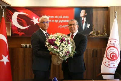 GAP G&uuml;mr&uuml;k ve Dış Ticaret B&ouml;lge M&uuml;d&uuml;rl&uuml;ğ&uuml;ne atanan Kınık g&ouml;reve başladı