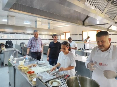 Gastronomi kenti Gaziantep 13 &uuml;lkeden şefleri ağırladı