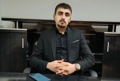 Gazeteci Ahmet Can Arslan, Diyarbakır i&ccedil;in &ouml;ng&ouml;r&uuml;lerde bulundu