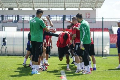 Gaziantep FK, Sırbistan'da yeni sezon hazırlıklarını s&uuml;rd&uuml;rd&uuml;