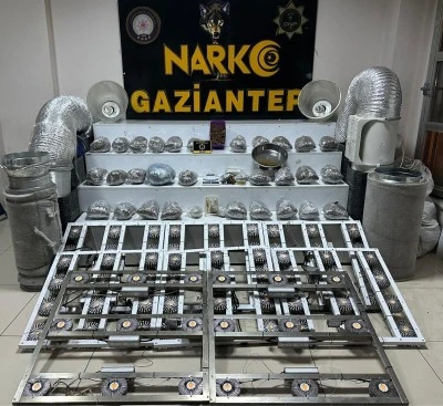 Gaziantep'te 32,5 kilo sentetik uyuşturucu ele ge&ccedil;irildi