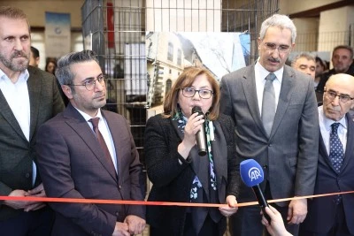 Gaziantep'te, Anadolu Ajansının deprem fotoğraflarının yer aldığı sergi a&ccedil;ıldı