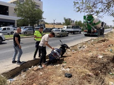 Gaziantep'te beton mikseriyle &ccedil;arpışan motosikletteki kadın &ouml;ld&uuml;, oğlu yaralandı