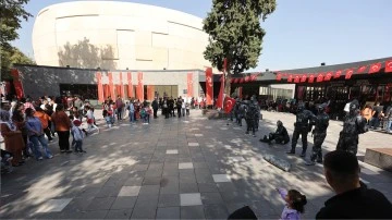 Gaziantep'te Cumhuriyet'in 100. yılı kutlanıyor