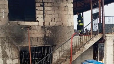 Gaziantep'te evde &ccedil;ıkan yangında anne ve &ccedil;ocuk dumandan etkilendi