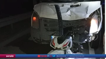 Gaziantep&rsquo;te kamyonetle &ccedil;arpışan motosikletin s&uuml;r&uuml;c&uuml;s&uuml; &ouml;ld&uuml;