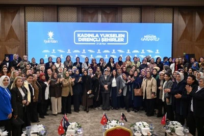 Gaziantep'te "Kadınla Y&uuml;kselen Diren&ccedil;li Şehirler" programı d&uuml;zenlendi