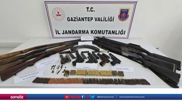 Gaziantep'te silah ka&ccedil;ak&ccedil;ılığı operasyonunda 9 ş&uuml;pheli yakalandı