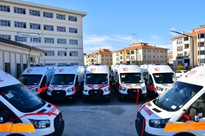 Gaziantep&rsquo;te tam donanımlı 16 yeni ambulans g&ouml;rev yapacak