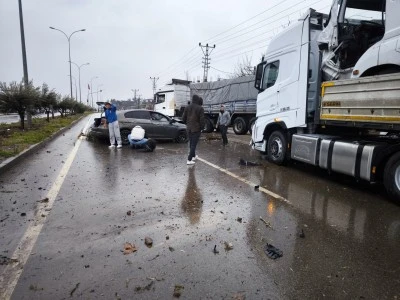 Gaziantep'te trafik kazasında 2 kişi yaralandı