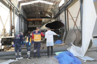 Yakıt tankerinin patlaması sonucu 2 kişi &ouml;ld&uuml;, 2 kişi yaralandı