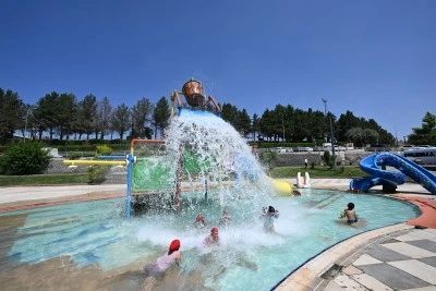 Gaziantep ve &ccedil;evre illerde sıcak hava etkisini s&uuml;rd&uuml;r&uuml;yor