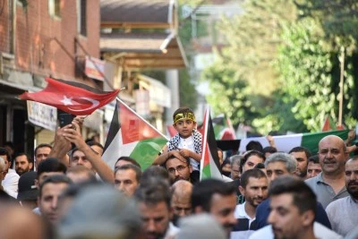 Gazze'ye destek y&uuml;r&uuml;y&uuml;ş&uuml; yapıldı