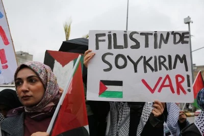 Gazze'ye y&ouml;nelik saldırıları Şanlıurfa'da protesto edildi
