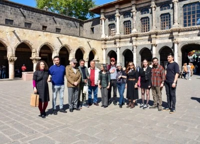 'Ge&ccedil;miş Gelecektir' programı ekibi tarihi mekanları gezdi