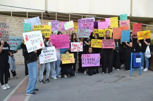 Gen&ccedil;ler kadın cinayetlerine karşı toplandı
